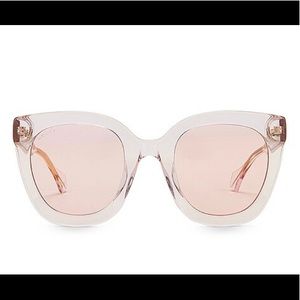 GUCCI Cat Eye Sunglasses transparent pink